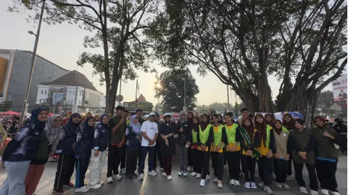 SMPN 1 Gedangan Meriahkan CFD Sidoarjo: Aksi PJAS, UKS, dan Adiwiyata