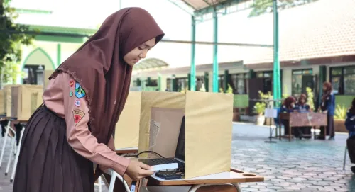 PEMILU OSIS Berbasis Digital; SPENSAGED gunakan SMART ID CARD