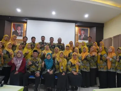 Peningkatan Kompetensi Berkelanjutan SMPN 1 Gedangan Tingkatkan Kompetensi Guru melalui Penguatan Konten Pembelajaran dan Strategi Pengajaran