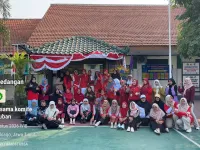 Sinergi Sekolah, Komite, dan Paguyuban SMPN 1 Gedangan; melalui Senam Bersama dan bakti lingkungan