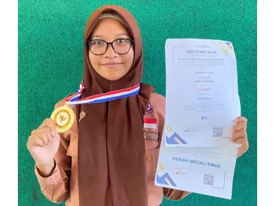 Mendapatkan Medali Emas pada Ajang Olimpiade Kemerdekaan Indonesia (OKI) 2026; Salsabila Yuliana Sang Ketua OSIS SPENSAGED Multi Talenta
