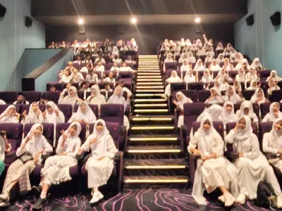 Nobar Film Akal Imitasi, SMPN 1 Gedangan Teguhkan Karakter di Tengah Pesatnya Teknologi