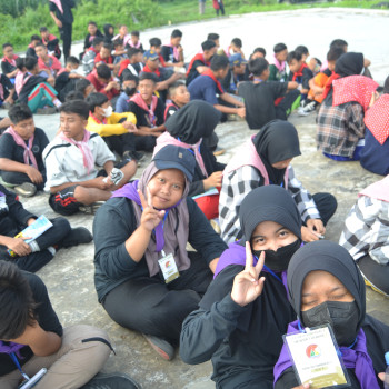 OUTDOOR LEARNING KELAS 7