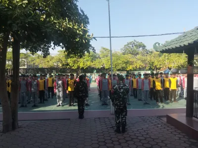 Pelatihan PBB Tingkatkan Kedisiplinan dan Kemampuan Dasar Siswa SMP Negeri 1 Gedangan