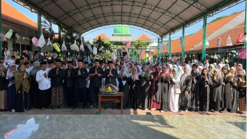 Semarak Maulid Nabi Muhammad SAW 1448 H di SMPN 1 Gedangan, Perkuat Keteladanan dan Toleransi