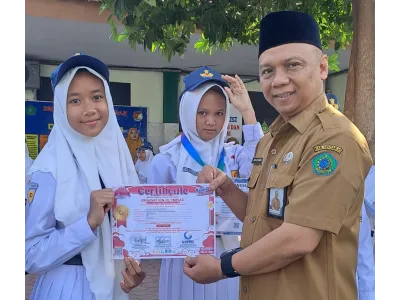 SMPN 1 Gedangan Torehkan Prestasi;  Azalea Khaliqa Dzahin Raih Medali Emas IPA Tingkat Nasional