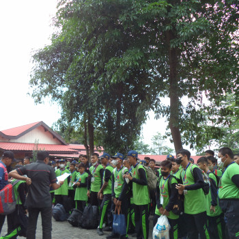 OUTDOOR LEARNING KELAS 7