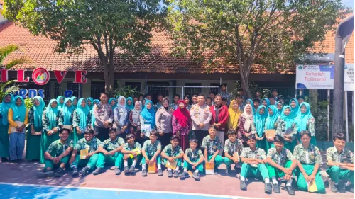 Sosialisasi Penanggulangan Intoleransi, Radikalisme, dan Terorisme: Membangun Remaja Cerdas Bermedia Sosial